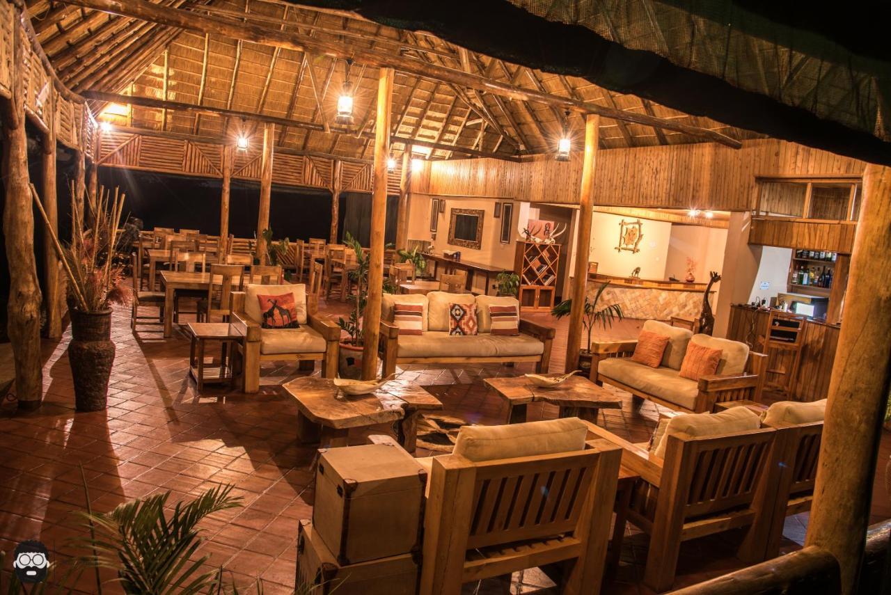 Twiga Safari Lodge Paraa Exterior foto
